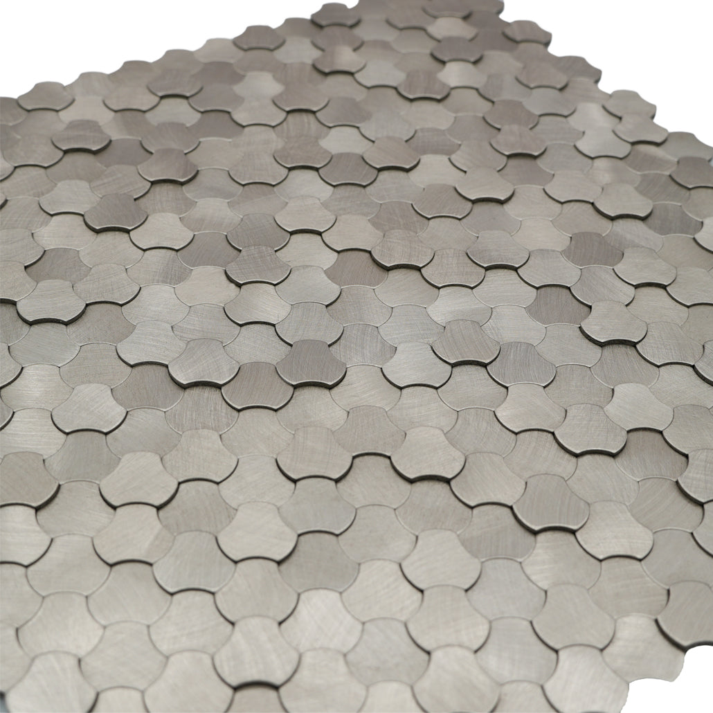 Peel and Stick Backsplash | Trefoil 3D Silver | 12.01×11.65"
