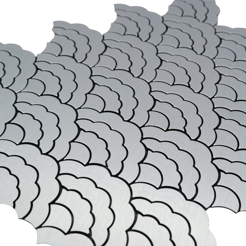 Peel and Stick Backsplash | Fan Silver | 10.55×11.06"